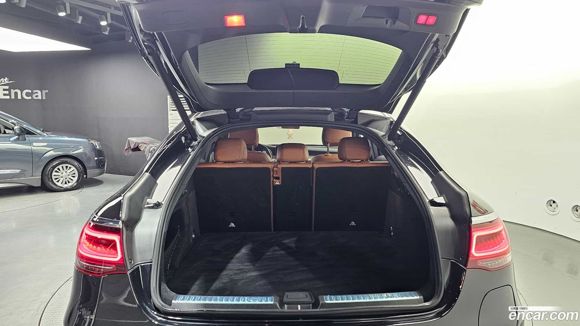 GLC-Class Mercedes-Benz 2021.4-OPTION-024