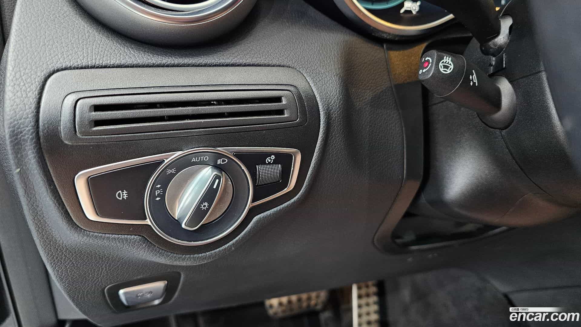 GLC-Class Mercedes-Benz 2021.4-OPTION-041
