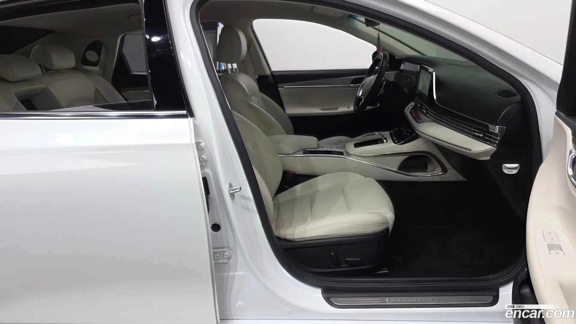 Grandeur Hyundai 2022.4-INNER-010