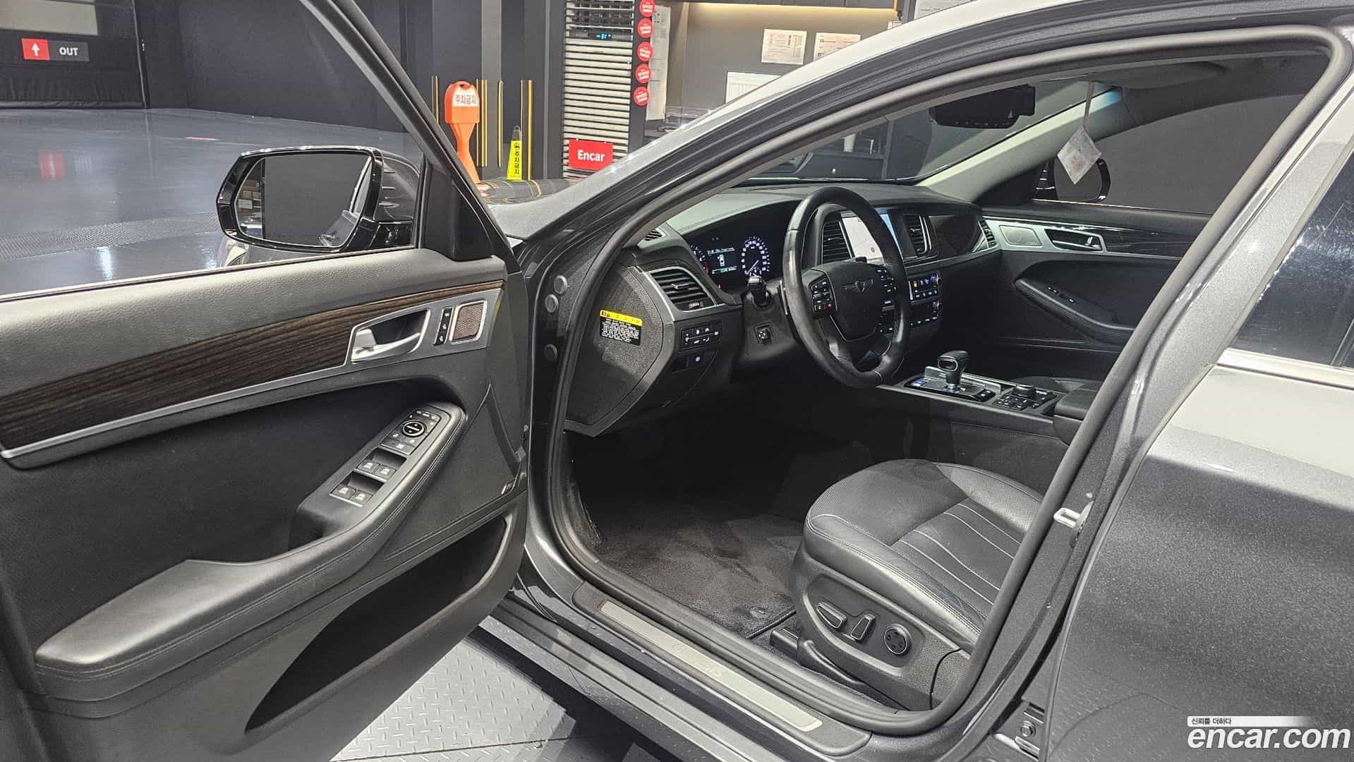 G80 Genesis 2019.7-INNER-010