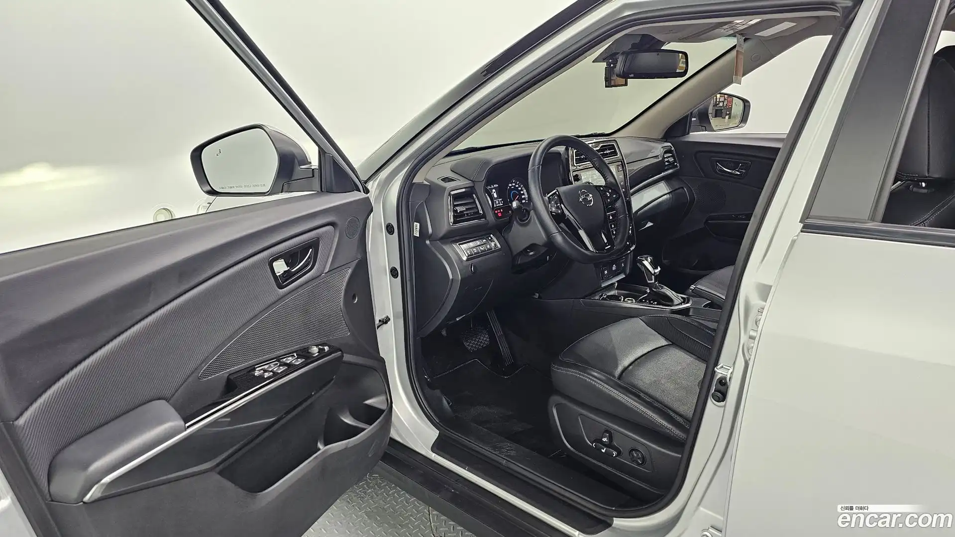 TIBOLI KG Mobility 2022.4-INNER-036