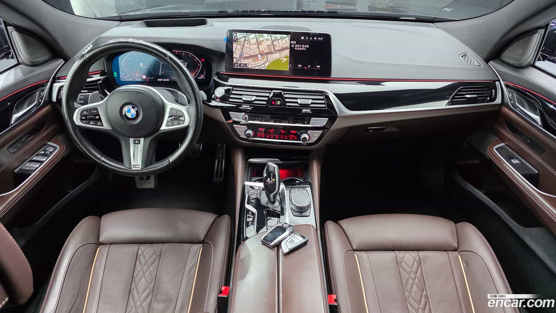 Gran Turismo BMW 2021.6-INNER-007