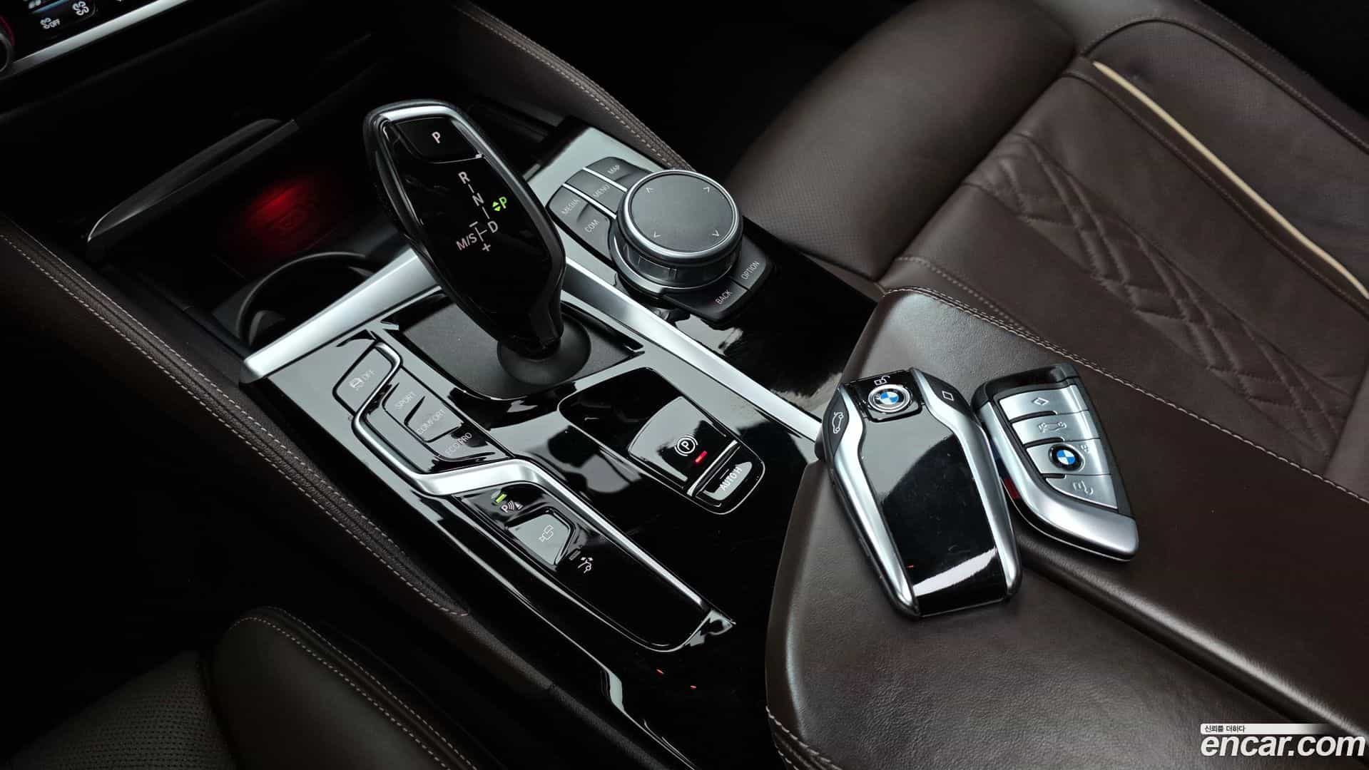 Gran Turismo BMW 2021.6-INNER-009