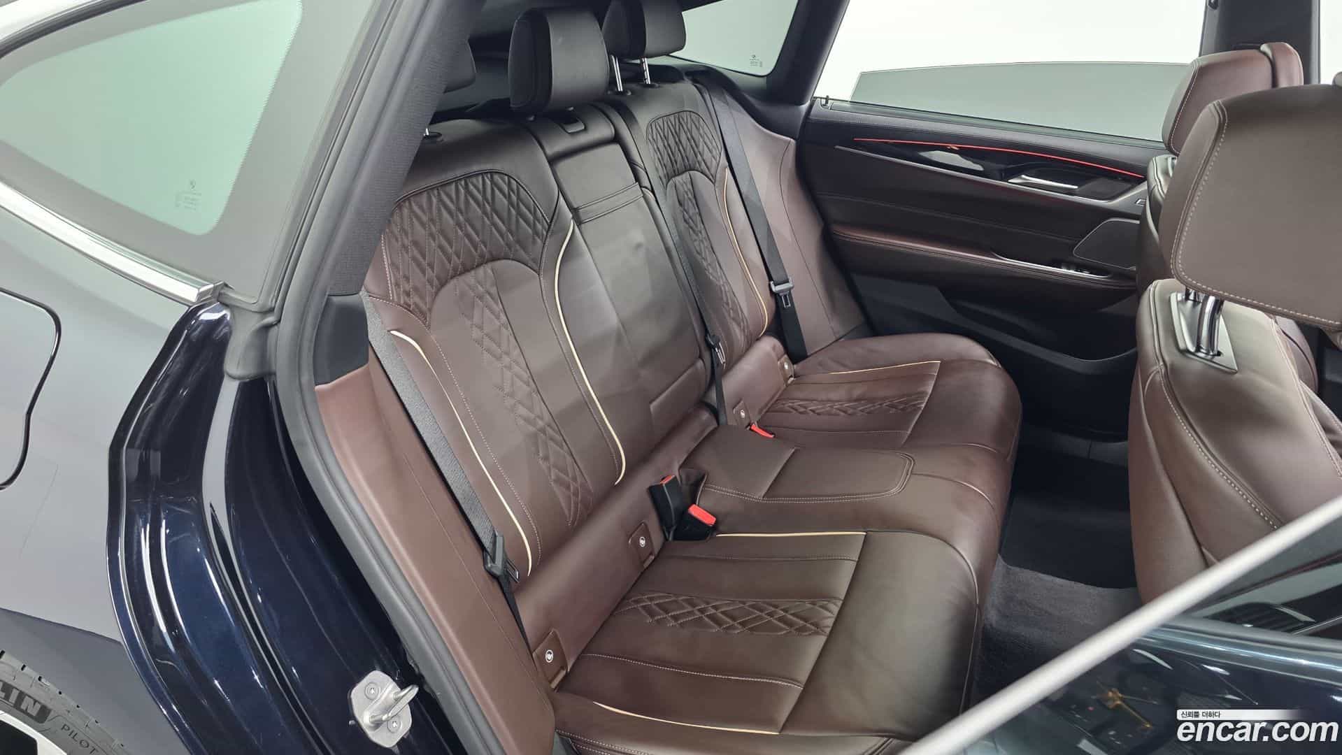 Gran Turismo BMW 2021.6-OPTION-015