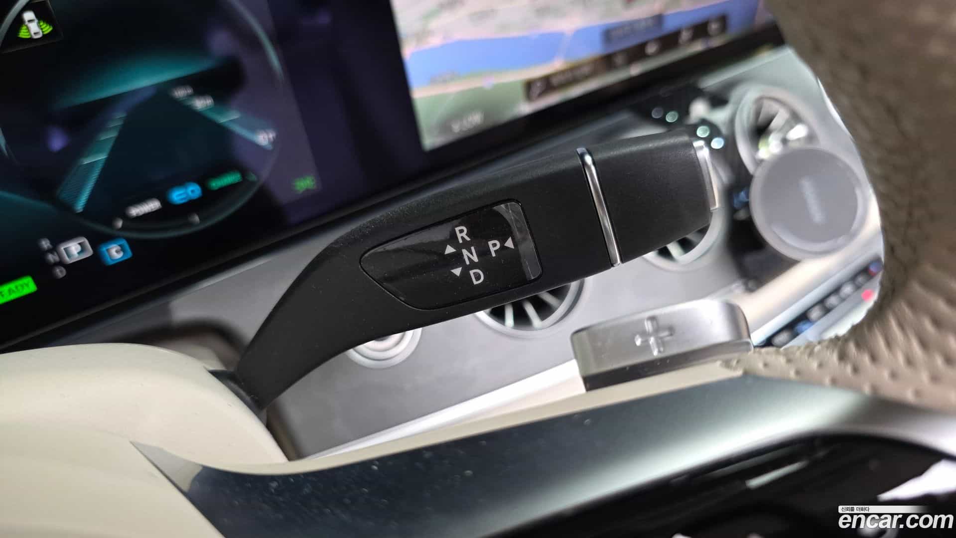 E-Class Mercedes-Benz 2023.11-INNER-009