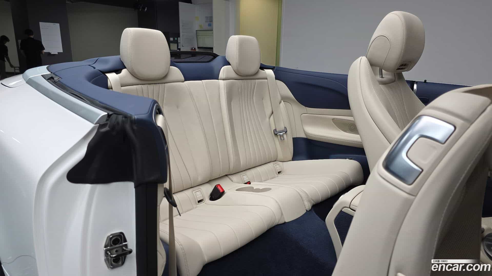 E-Class Mercedes-Benz 2023.11-OPTION-015