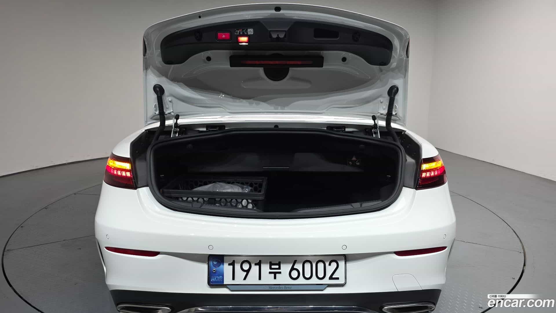 E-Class Mercedes-Benz 2023.11-OPTION-022