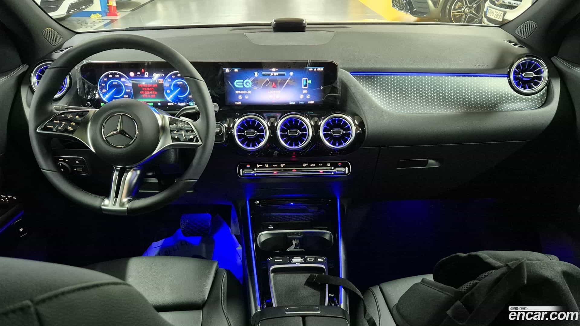 EQA Mercedes-Benz 2025.8-INNER-007