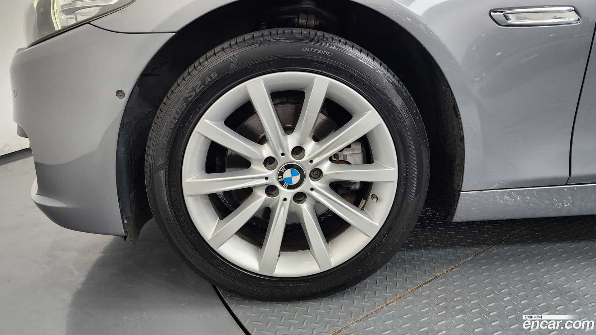 5-Series BMW 2014.8-OUTER-005