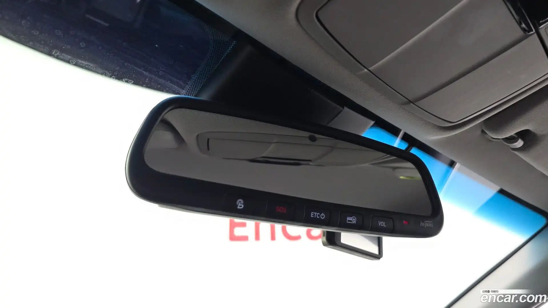 Grandeur Hyundai 2018.0-OPTION-022