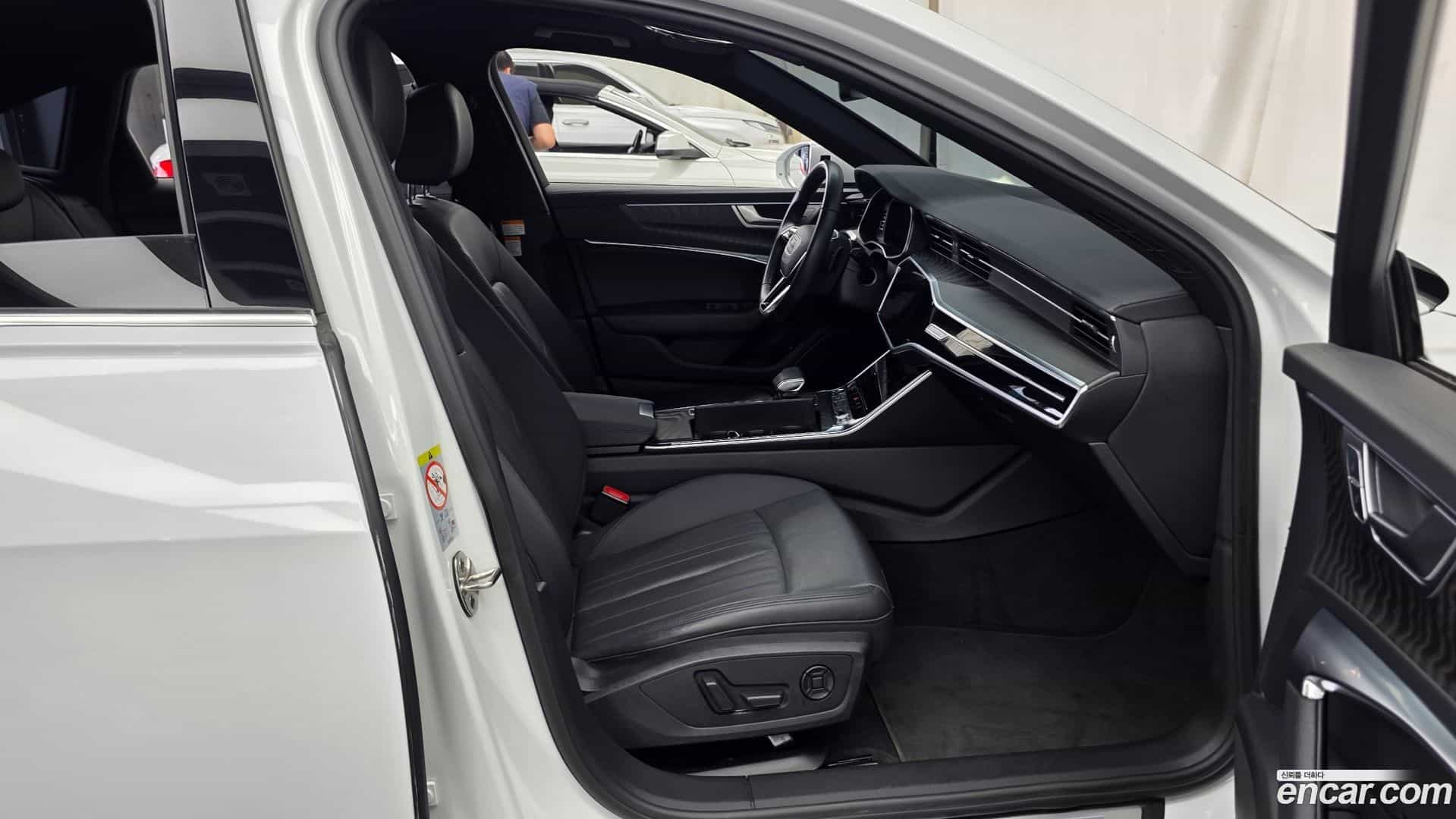 A6 Audi 2021.11-OPTION-015