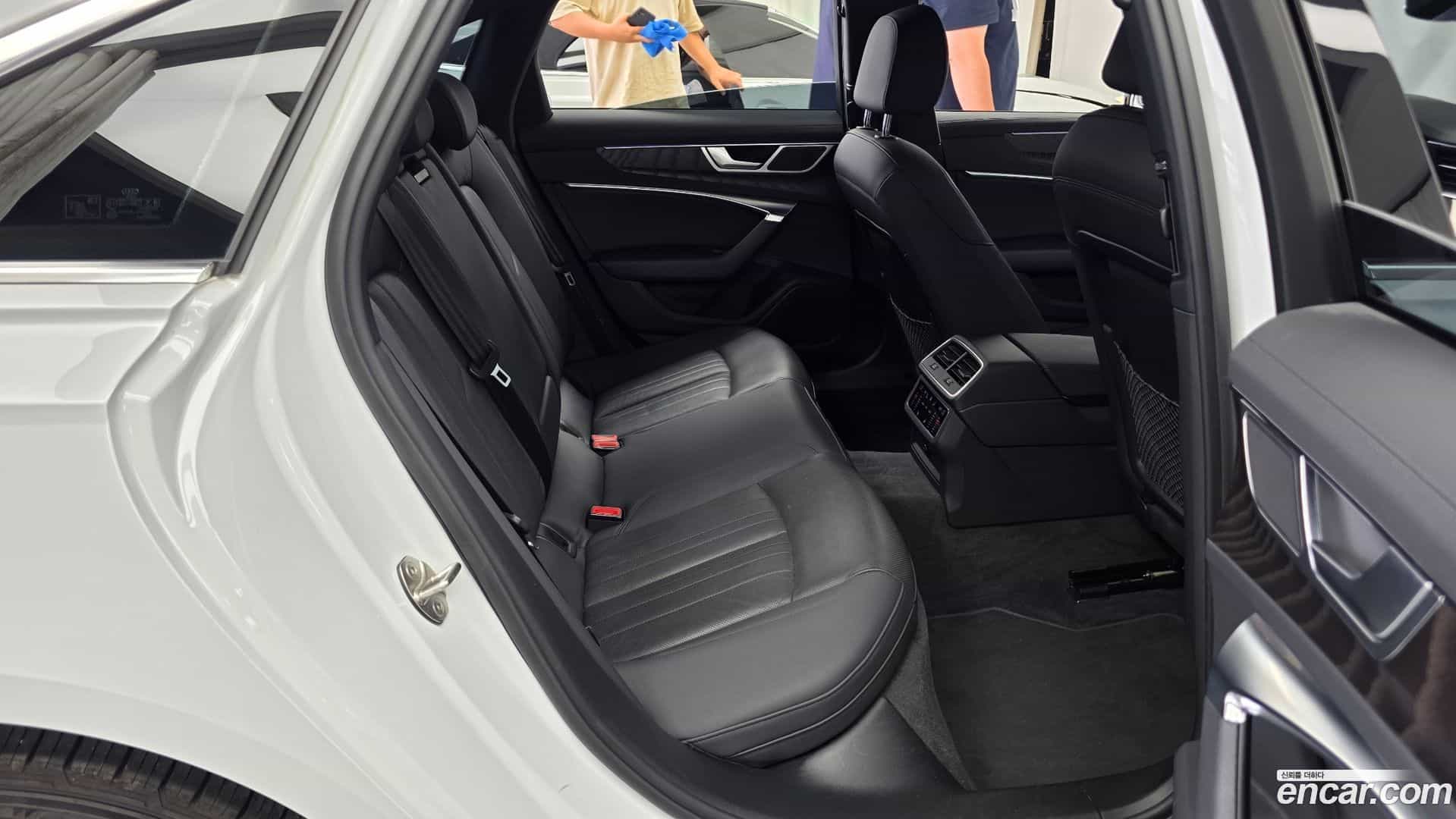 A6 Audi 2021.11-OPTION-016