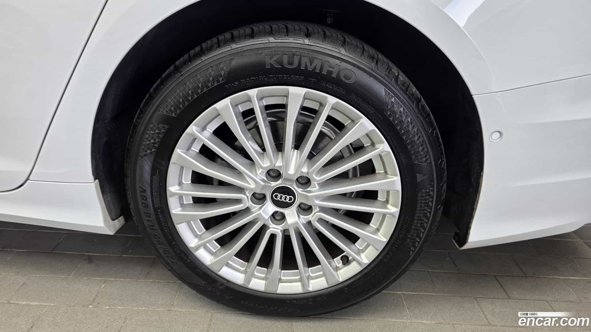 A6 Audi 2021.11-OUTER-031