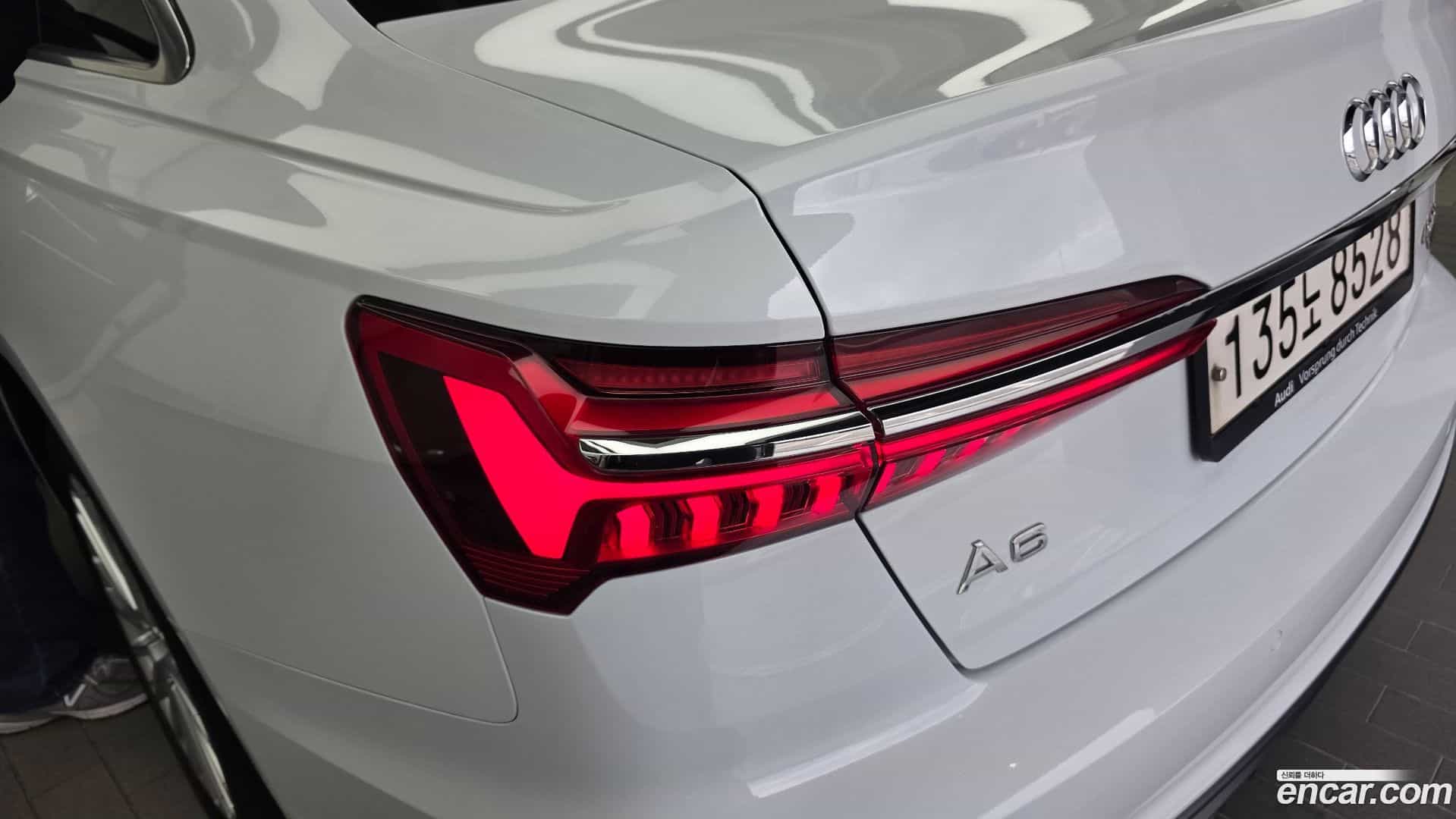 A6 Audi 2021.11-OUTER-033