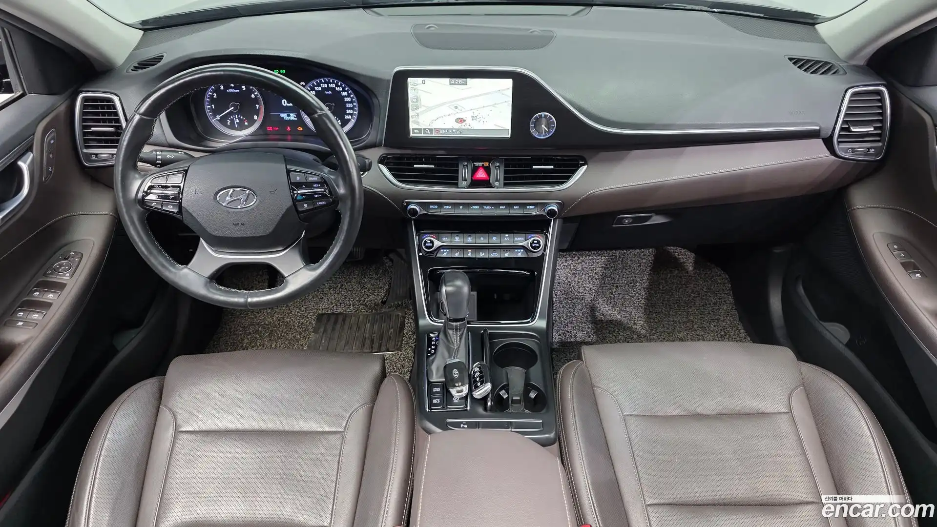 Grandeur Hyundai 2017.8-INNER-007