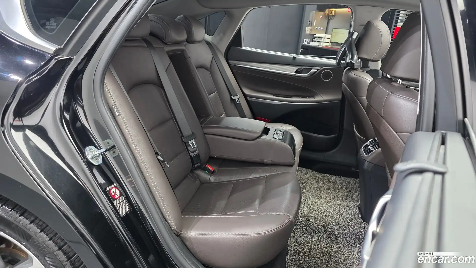 Grandeur Hyundai 2017.8-OPTION-016