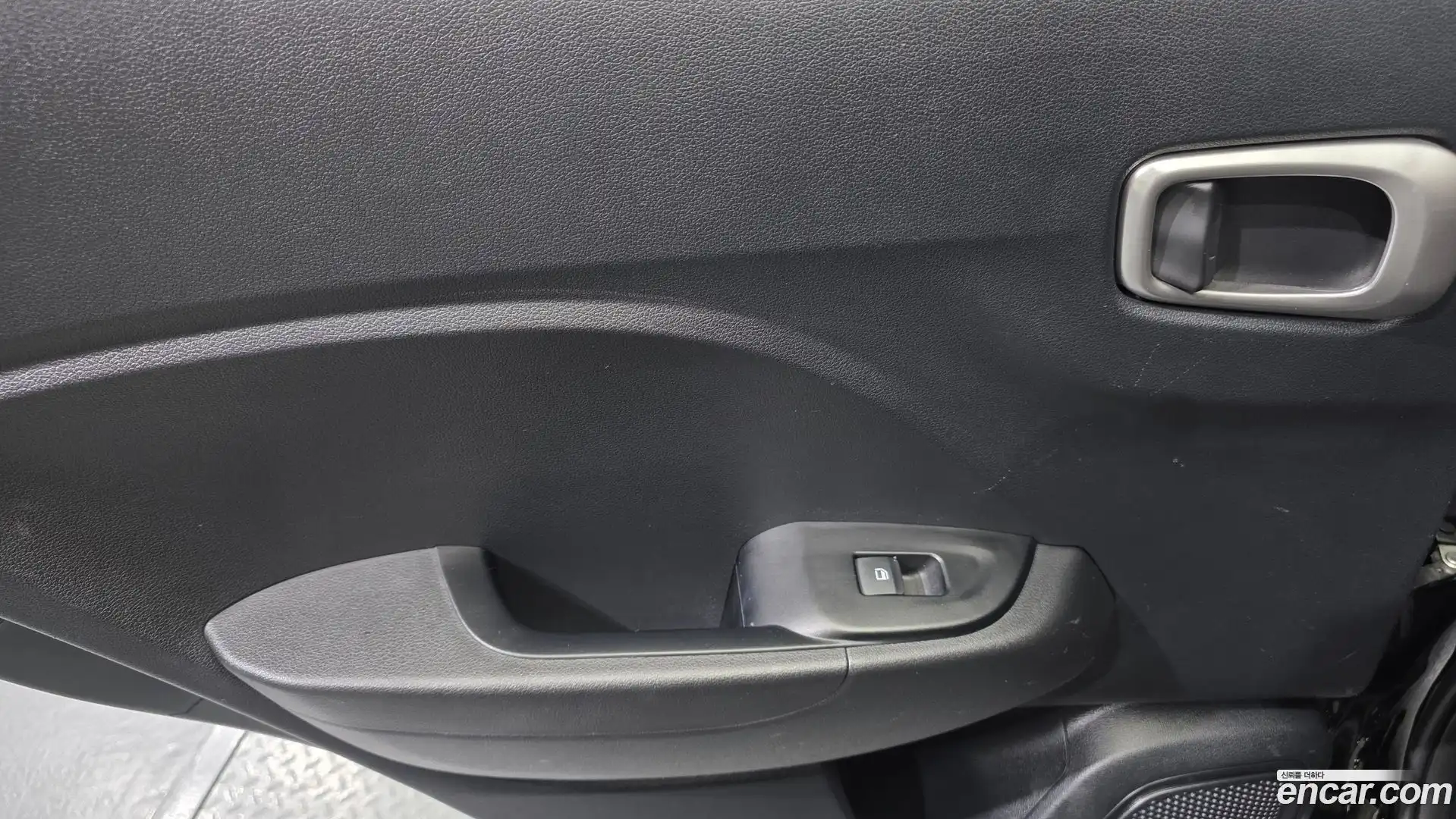 Venue Hyundai 2021.5-INNER-035