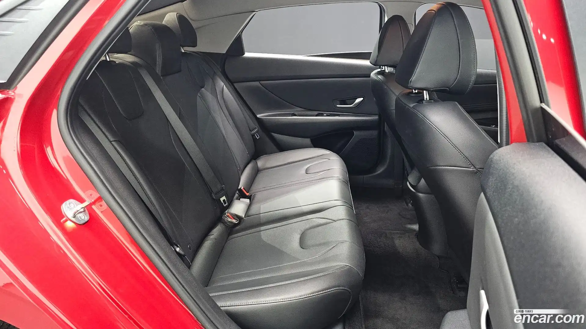 AVANTE Hyundai 2023.0-OPTION-015