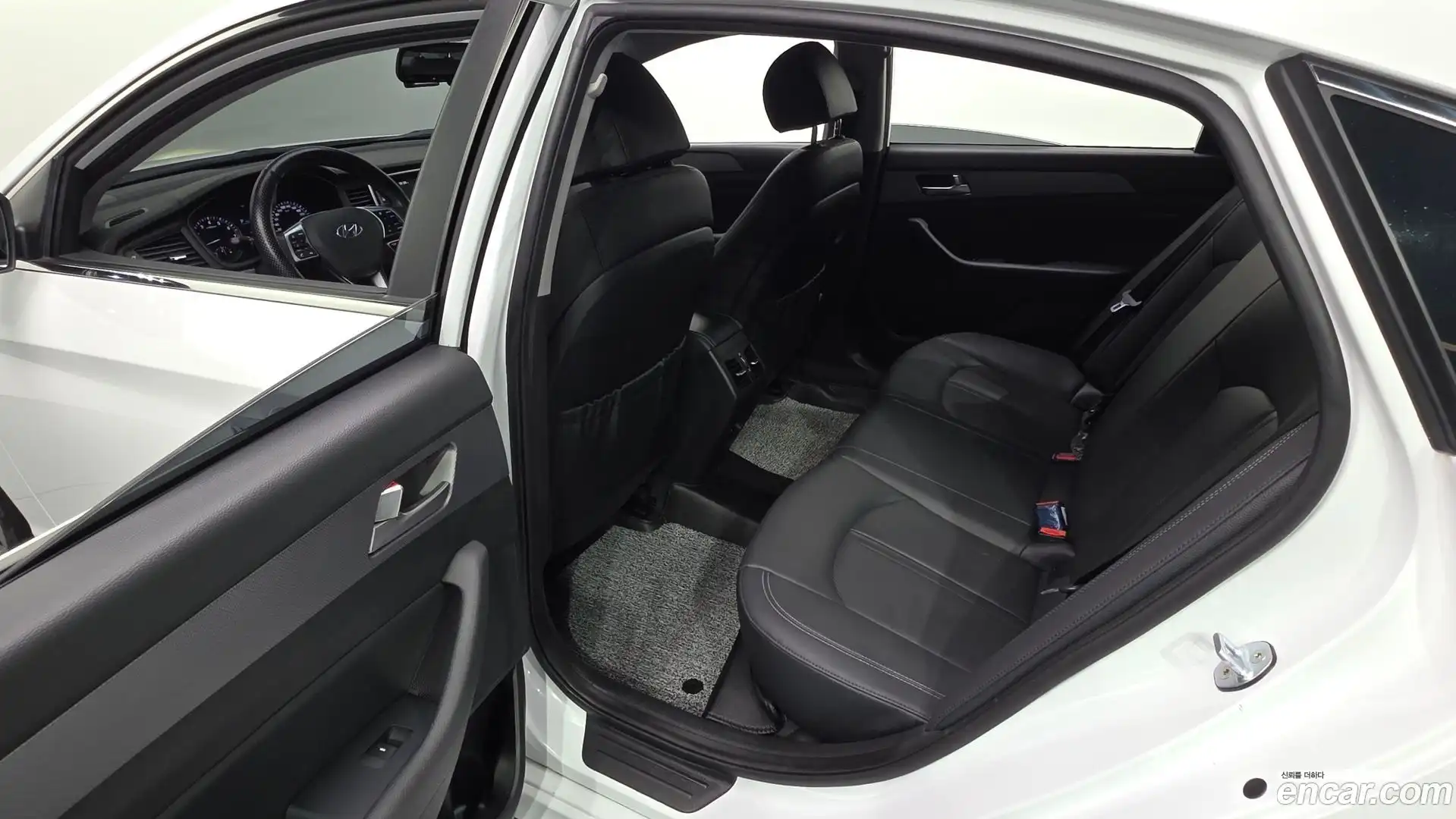 Sonata Hyundai 2019.2-OPTION-015