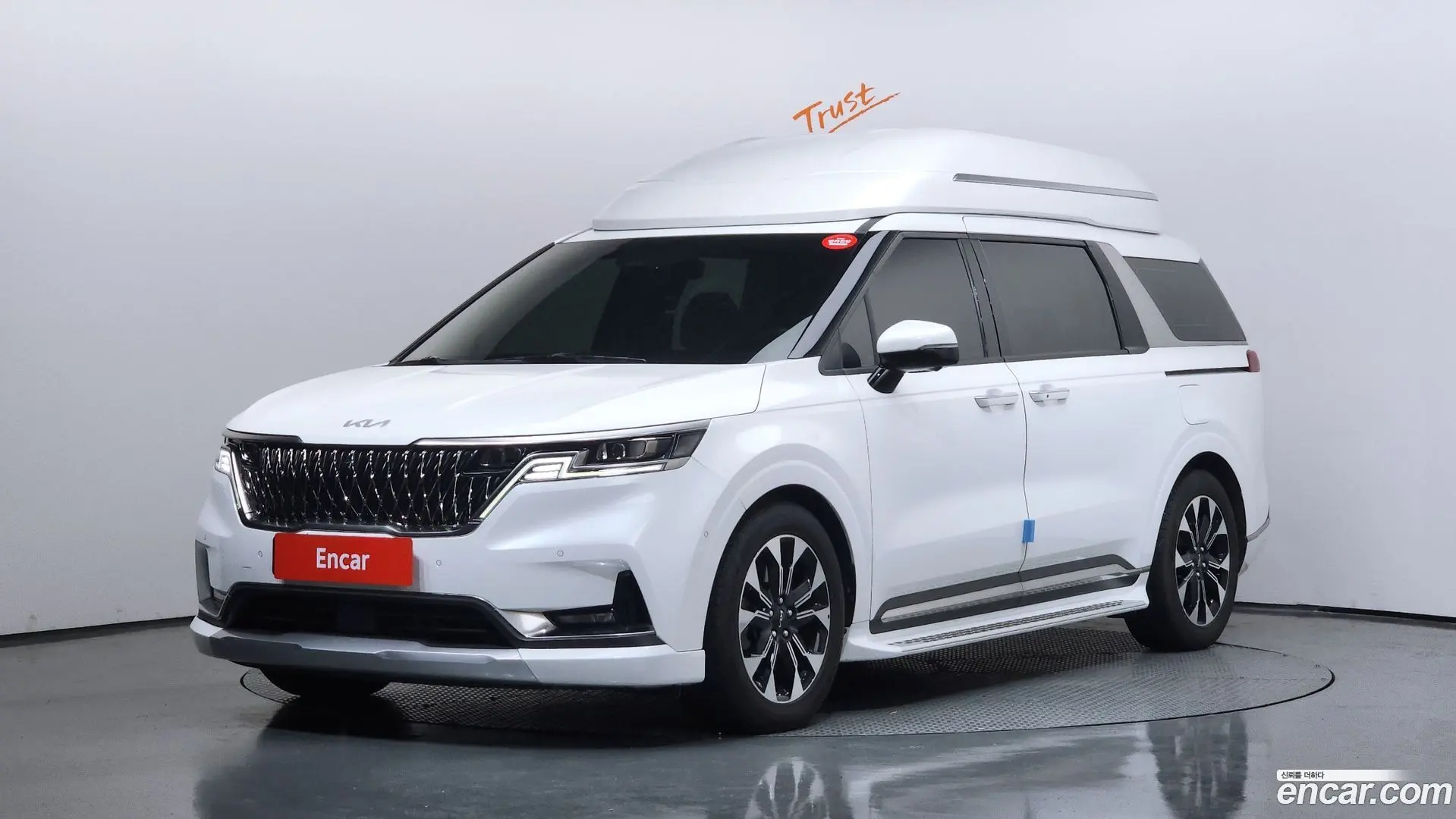 Main__Slider__Photo:Canival Kia 2021.8-0