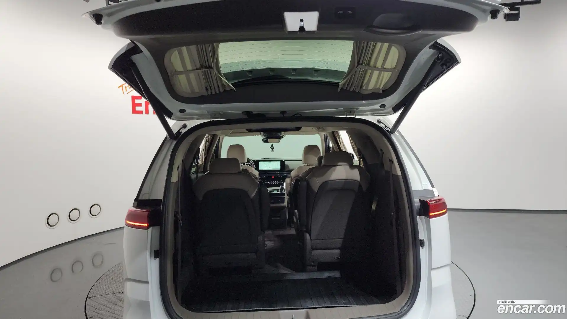 Canival Kia 2021.8-OPTION-022