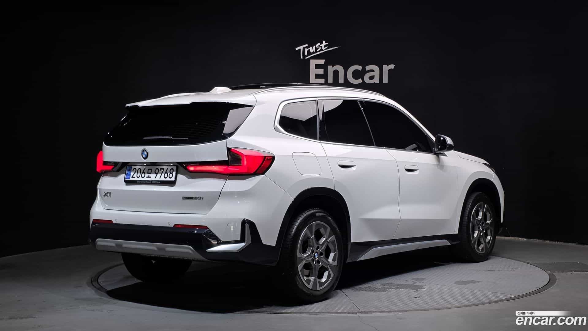 X1 BMW 2023.4-OUTER-002