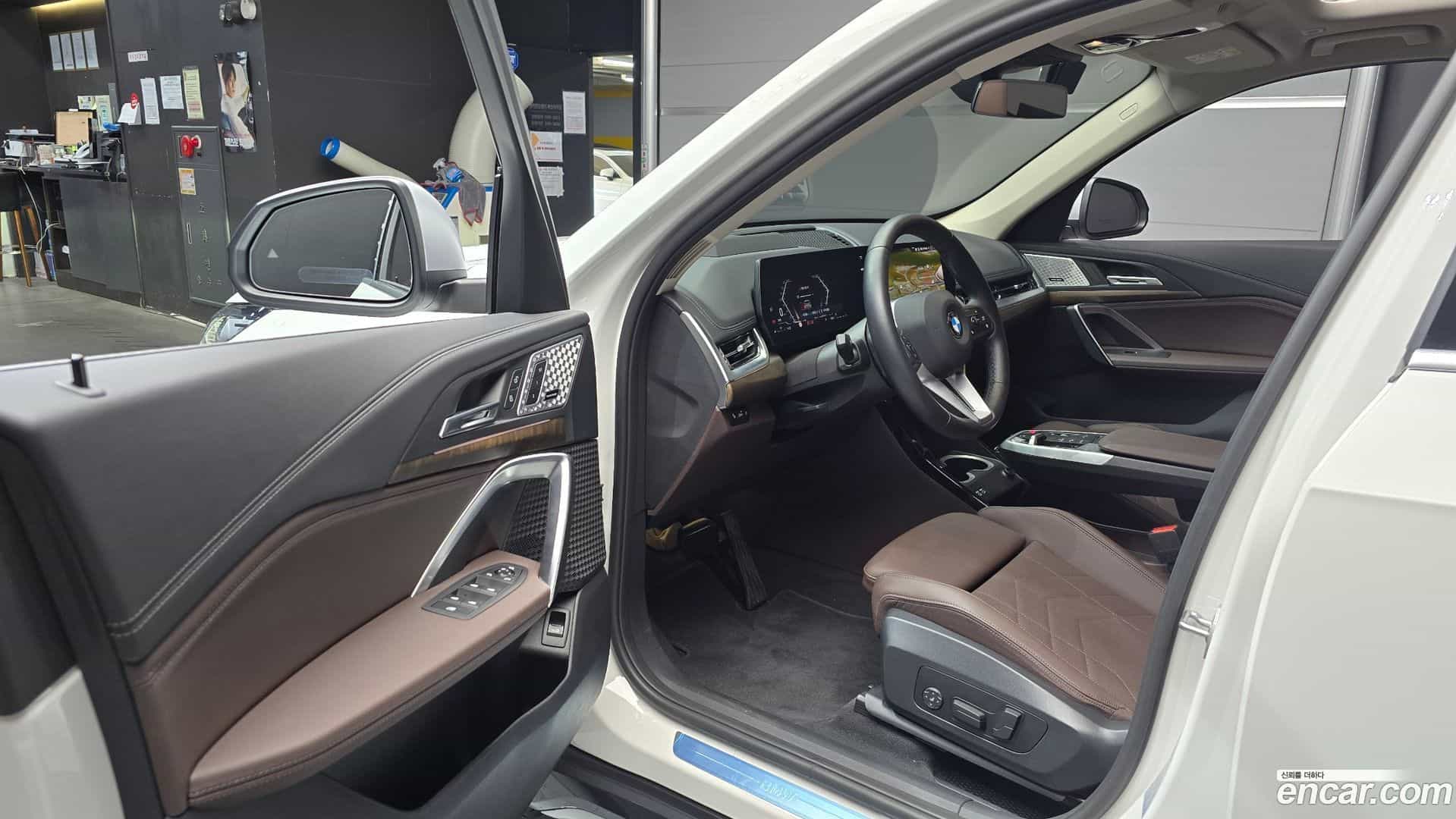 X1 BMW 2023.4-INNER-010