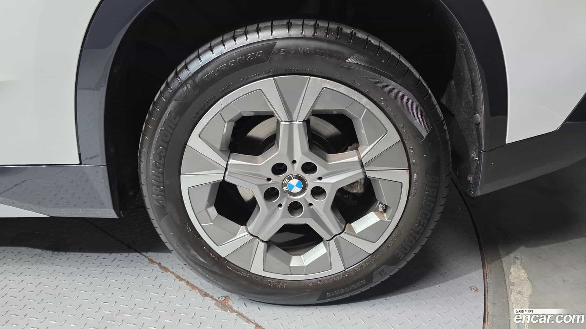 X1 BMW 2023.4-OUTER-031