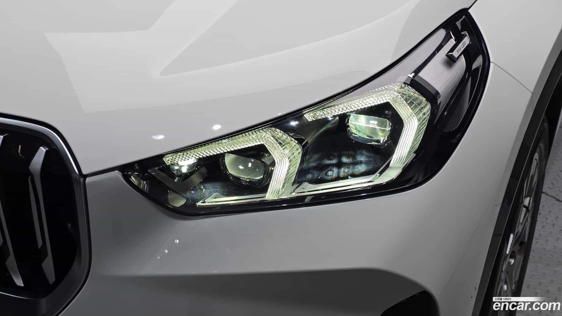 X1 BMW 2023.4-OUTER-032
