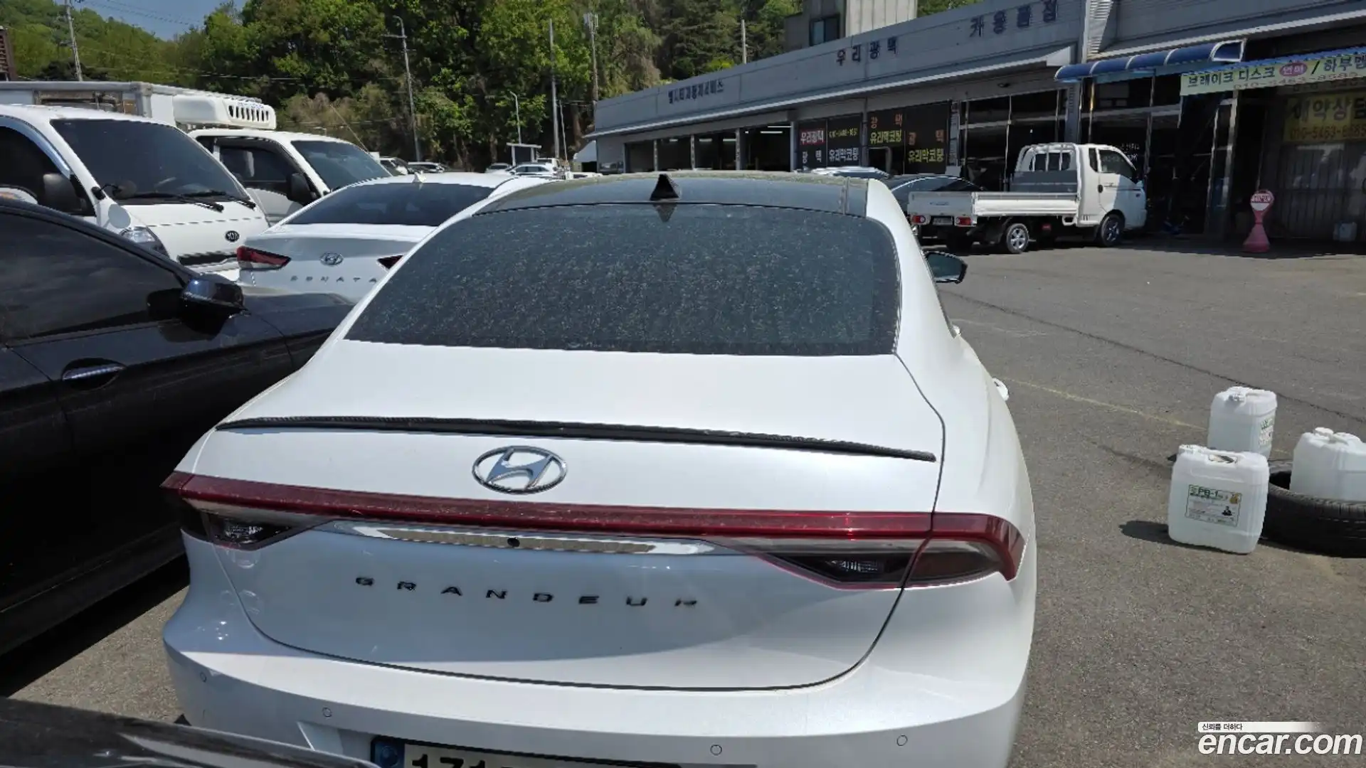 Grandeur Hyundai 2022.5-OPTION-015