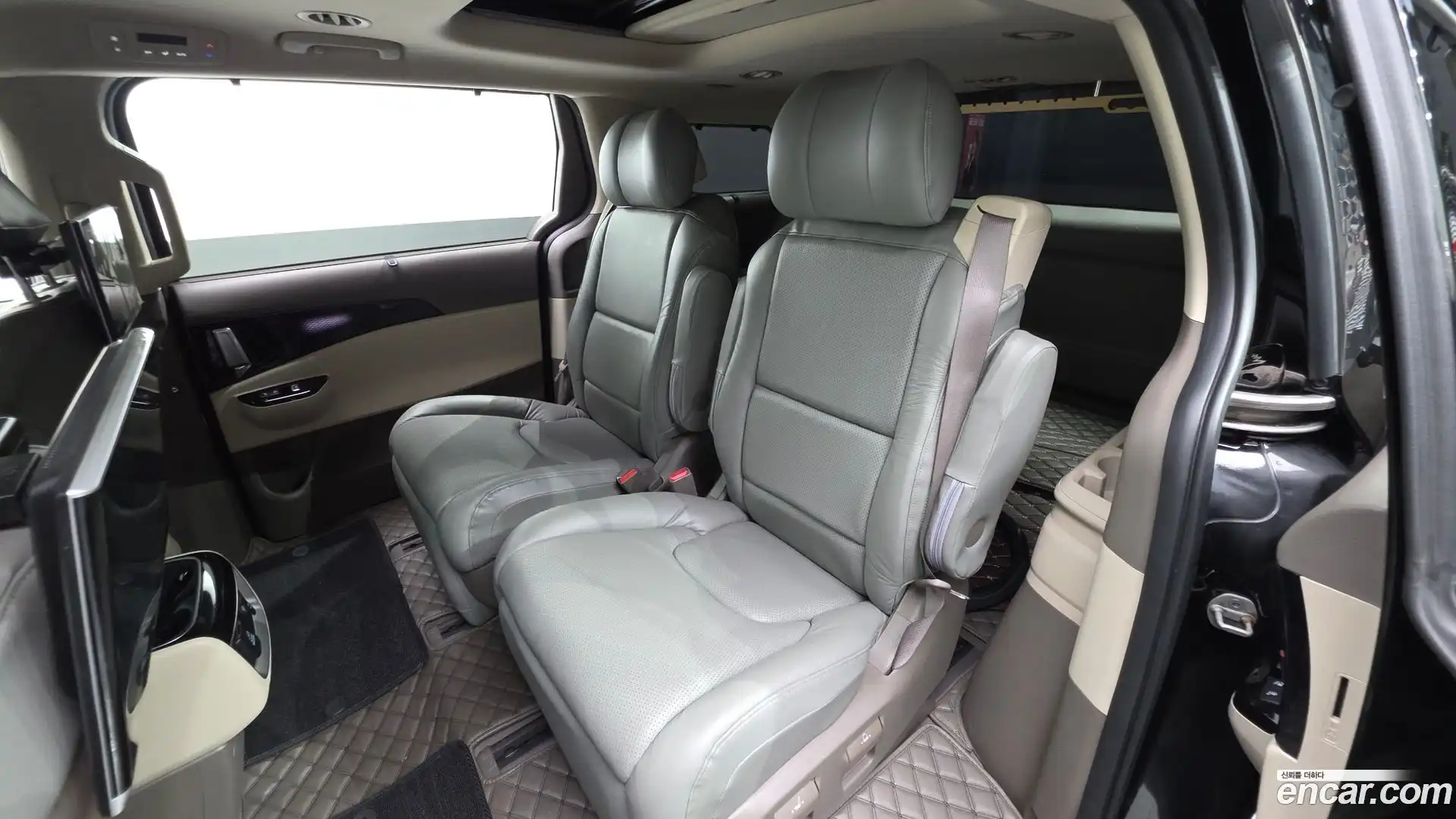 Canival Kia 2022.2-OPTION-017