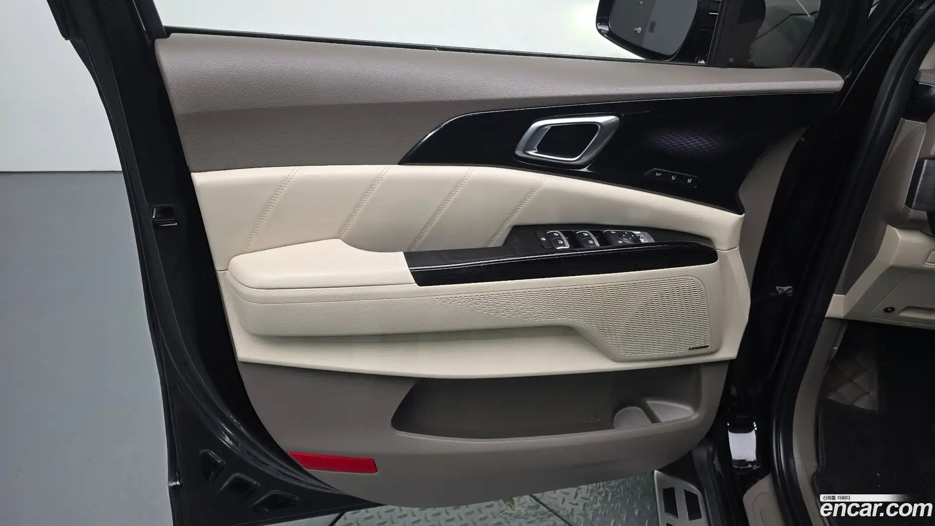 Canival Kia 2022.2-INNER-034