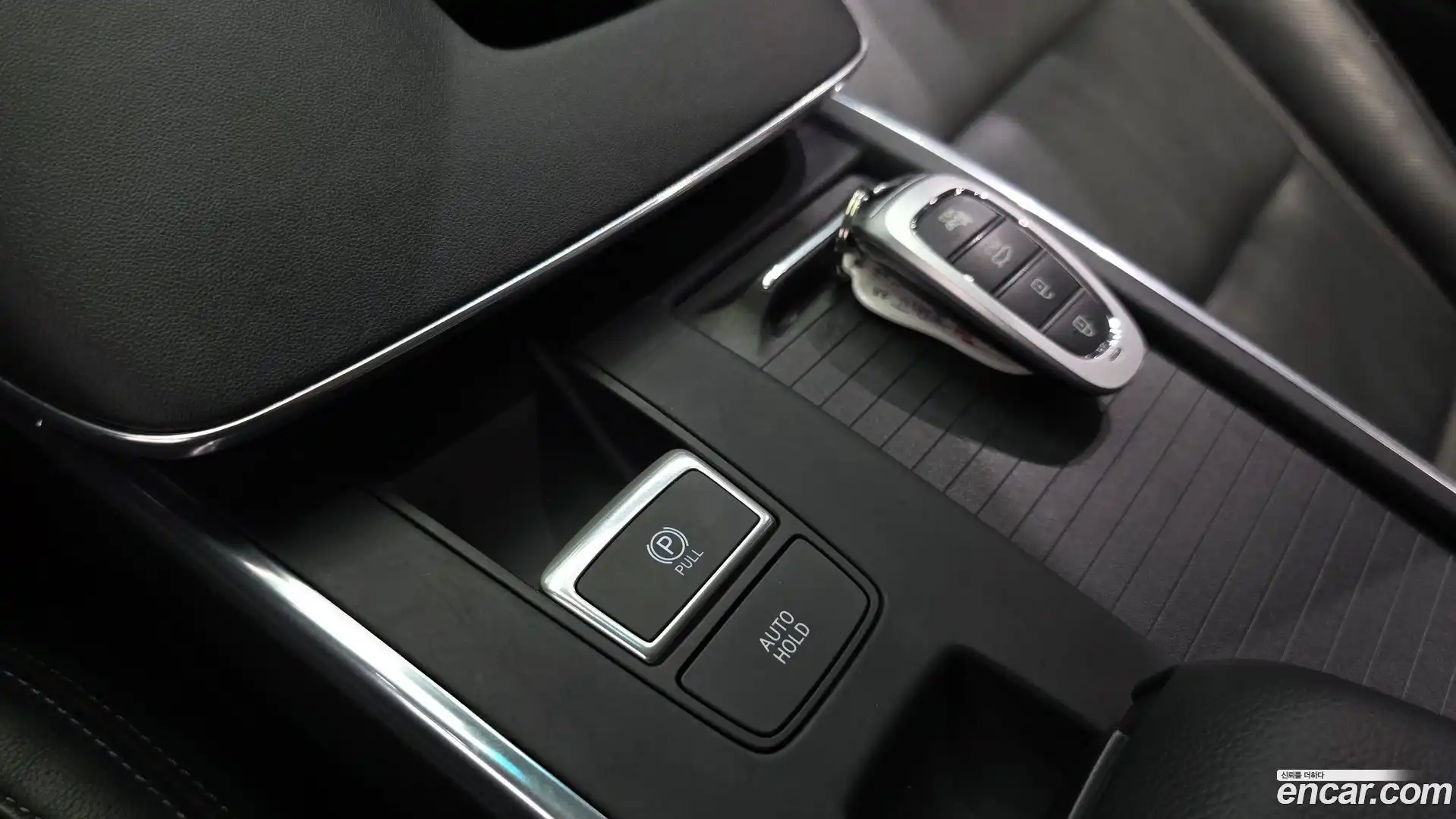 Grandeur Hyundai 2020.8-OPTION-042