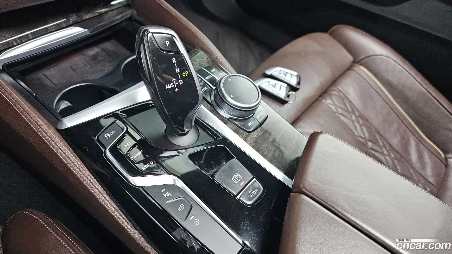 Gran Turismo BMW 2018.0-INNER-009