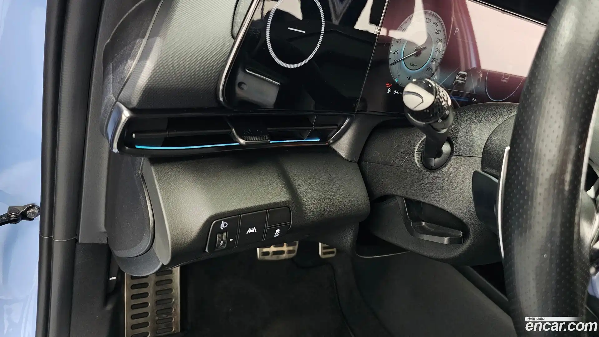 AVANTE Hyundai 2022.4-OPTION-022