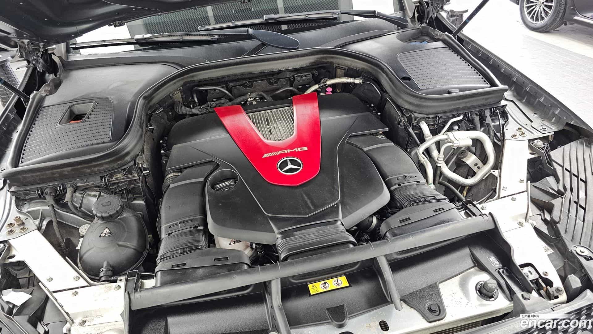 GLC-Class Mercedes-Benz 2019.11-OUTER-006
