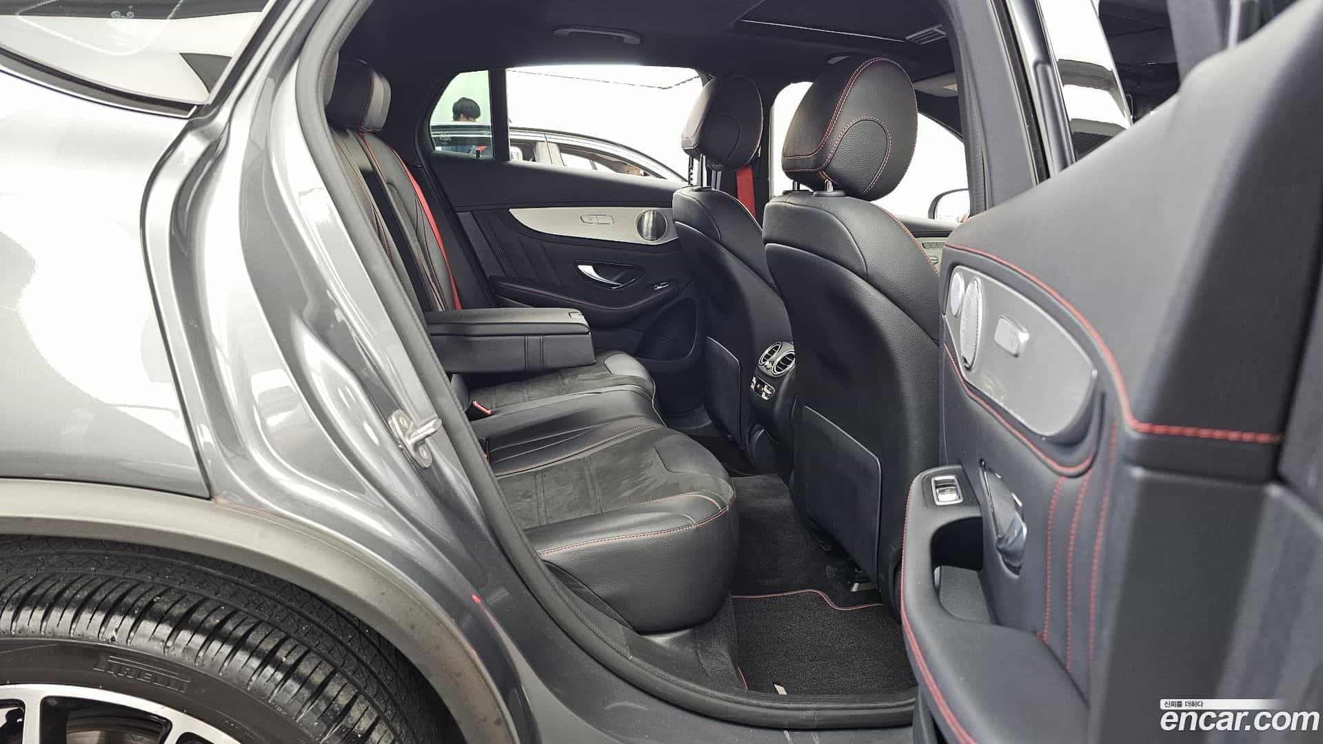 GLC-Class Mercedes-Benz 2019.11-OPTION-015