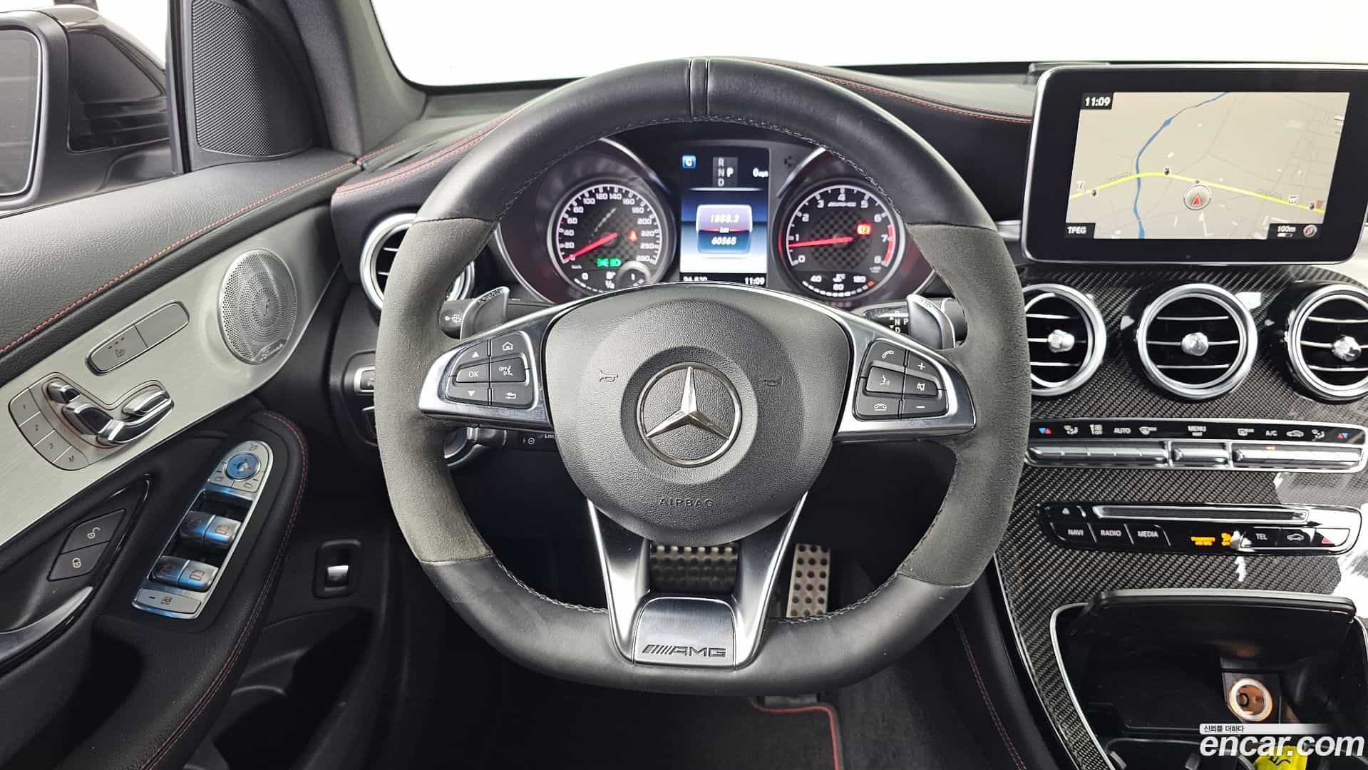 GLC-Class Mercedes-Benz 2019.11-OPTION-017