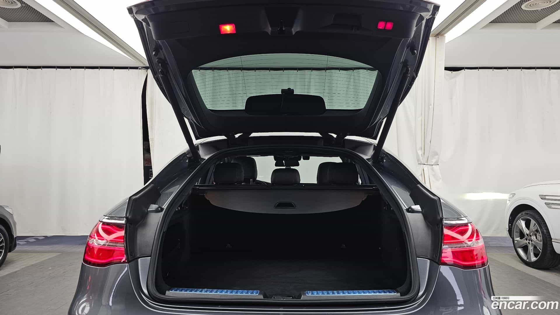 GLC-Class Mercedes-Benz 2019.11-OPTION-024
