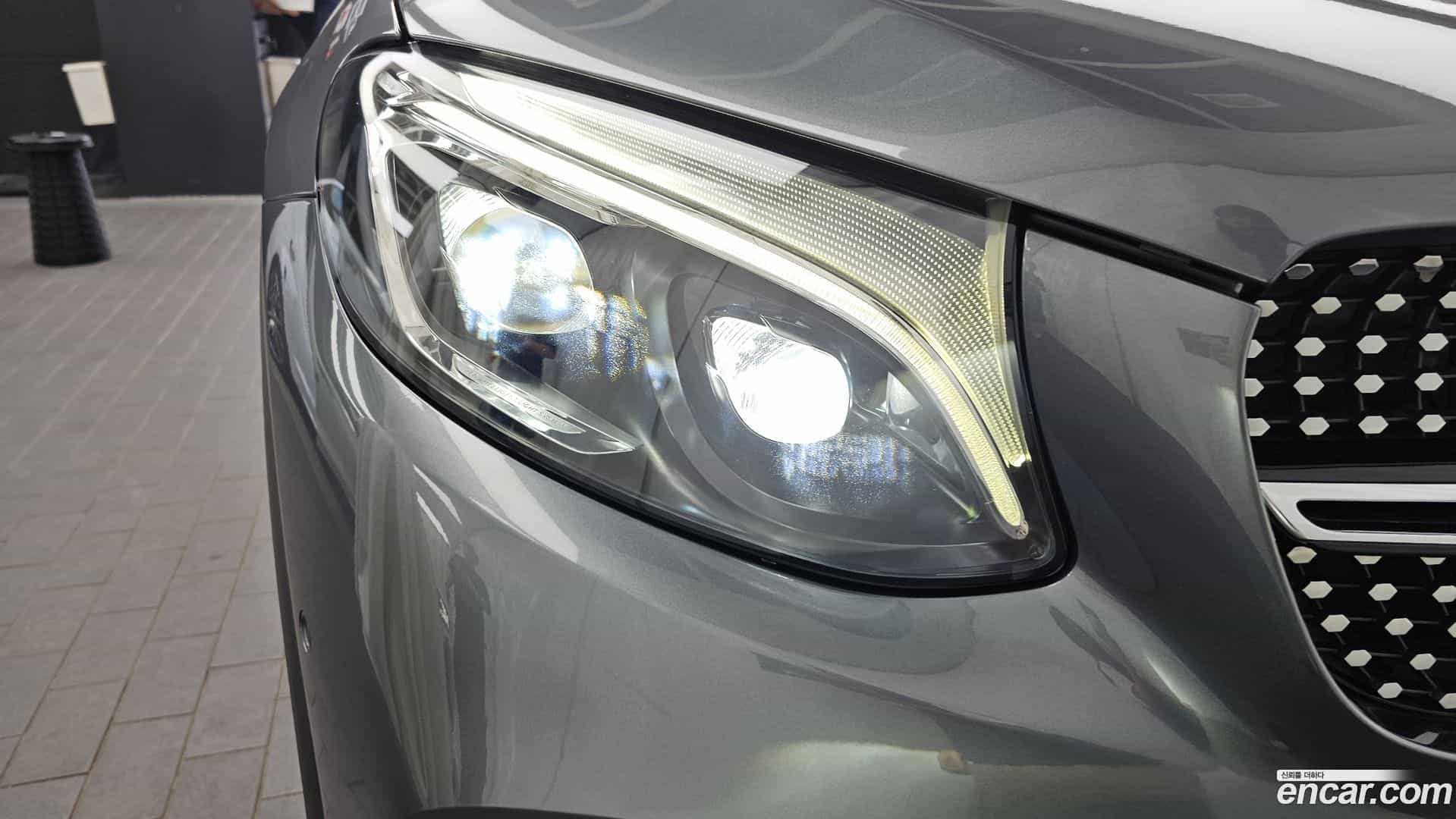 GLC-Class Mercedes-Benz 2019.11-OUTER-032