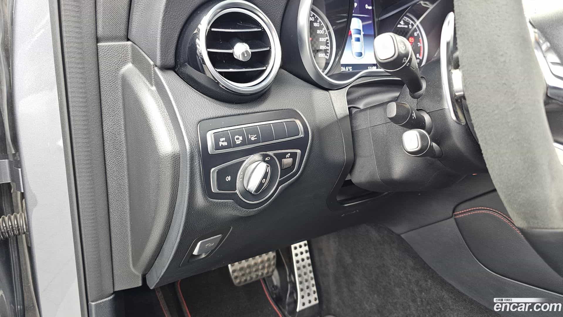 GLC-Class Mercedes-Benz 2019.11-OPTION-041