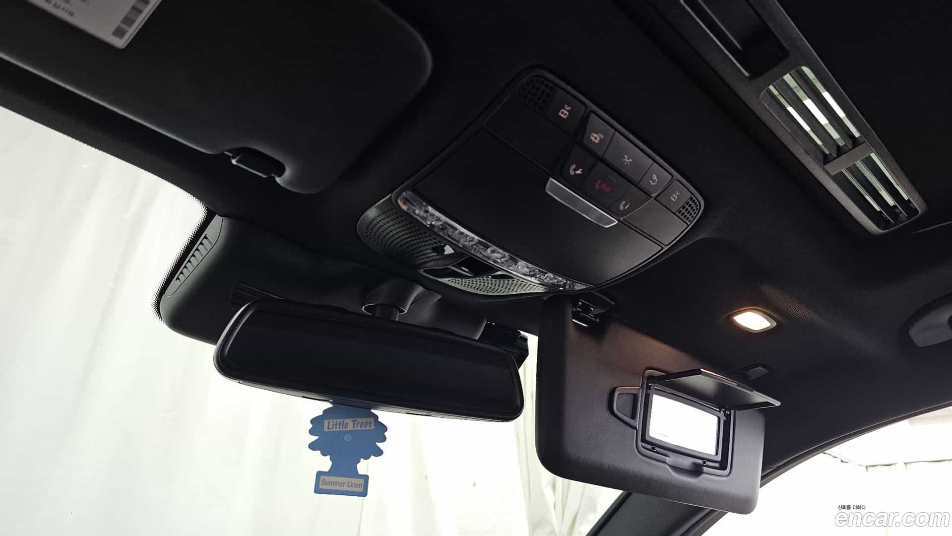 GLC-Class Mercedes-Benz 2019.11-OPTION-045