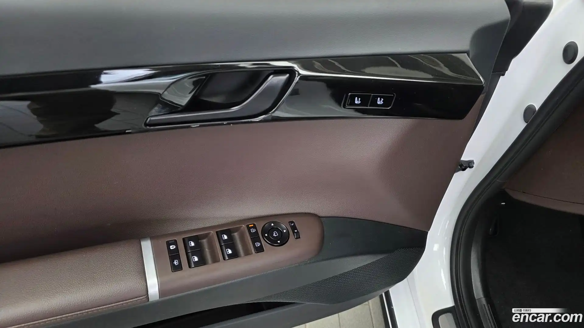 Grandeur Hyundai 2024.6-OPTION-040