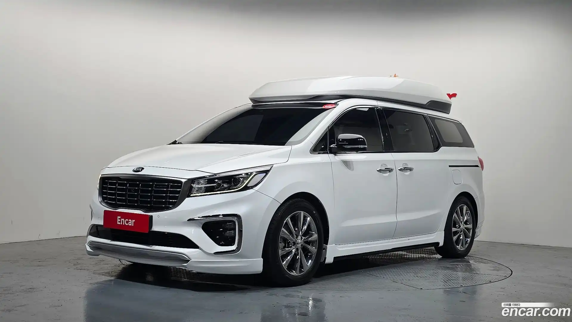 Canival Kia 2018.10-OUTER-001