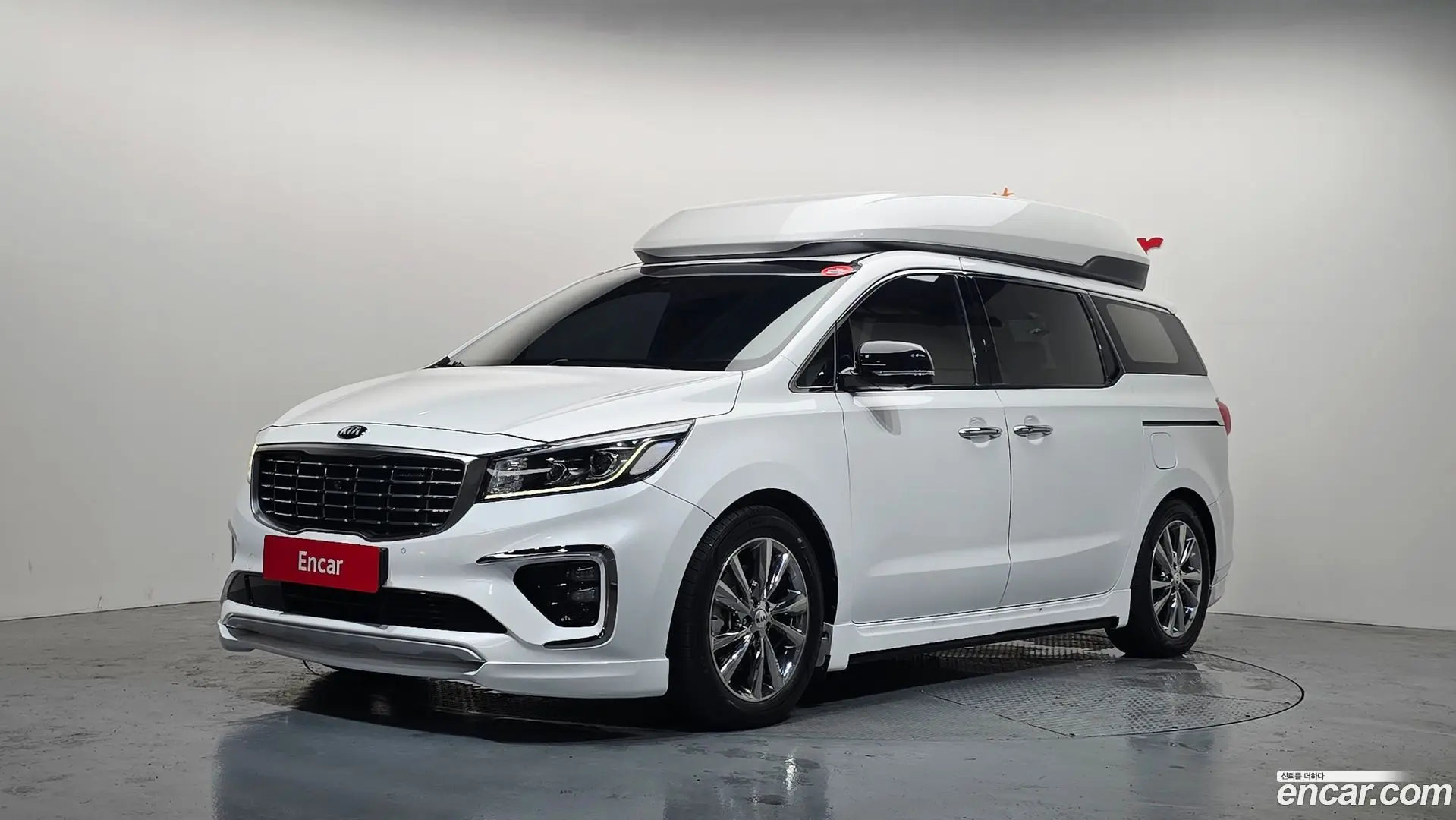 Main__Slider__Photo:Canival Kia 2018.10-0