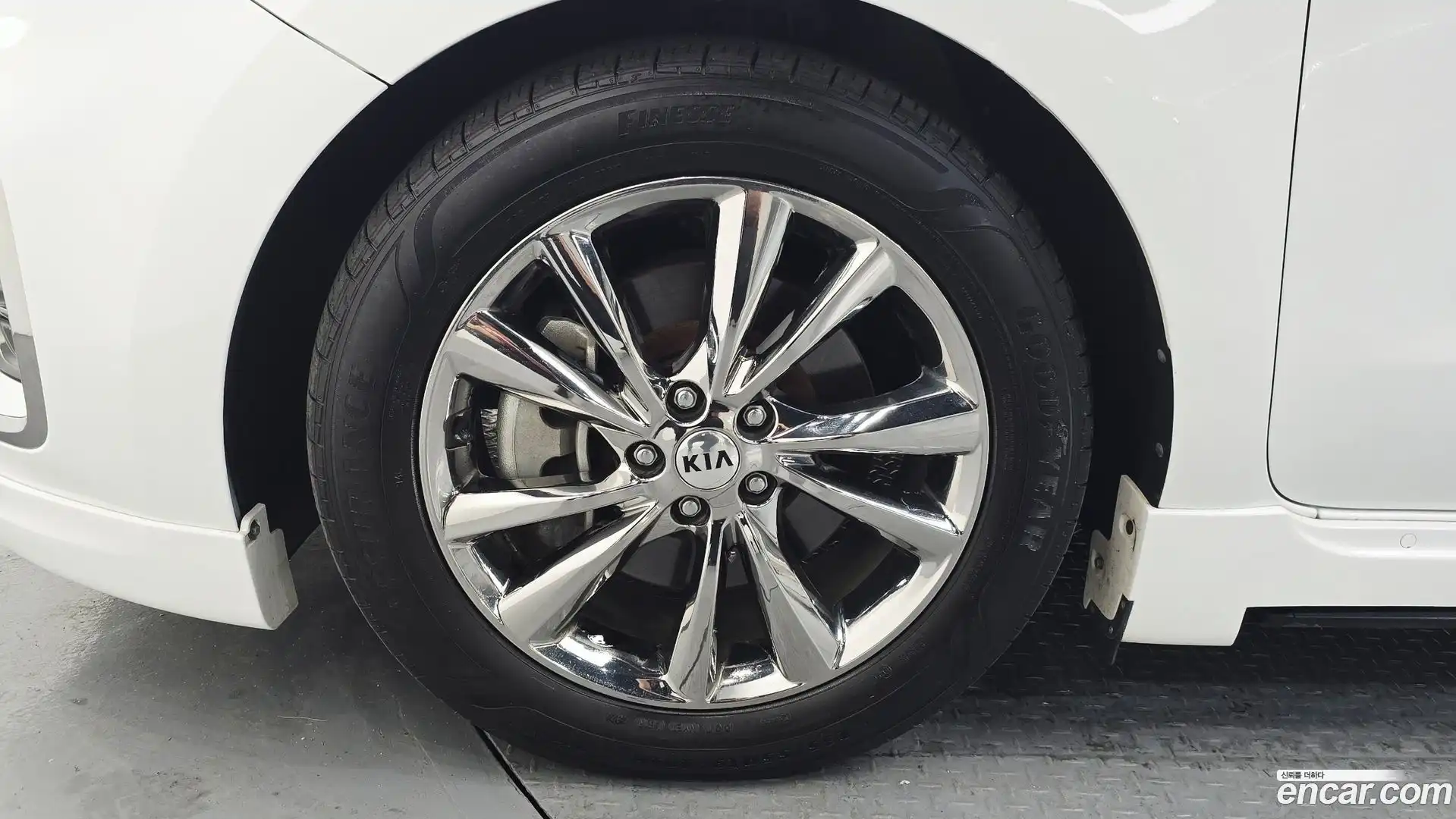 Canival Kia 2018.10-OUTER-005