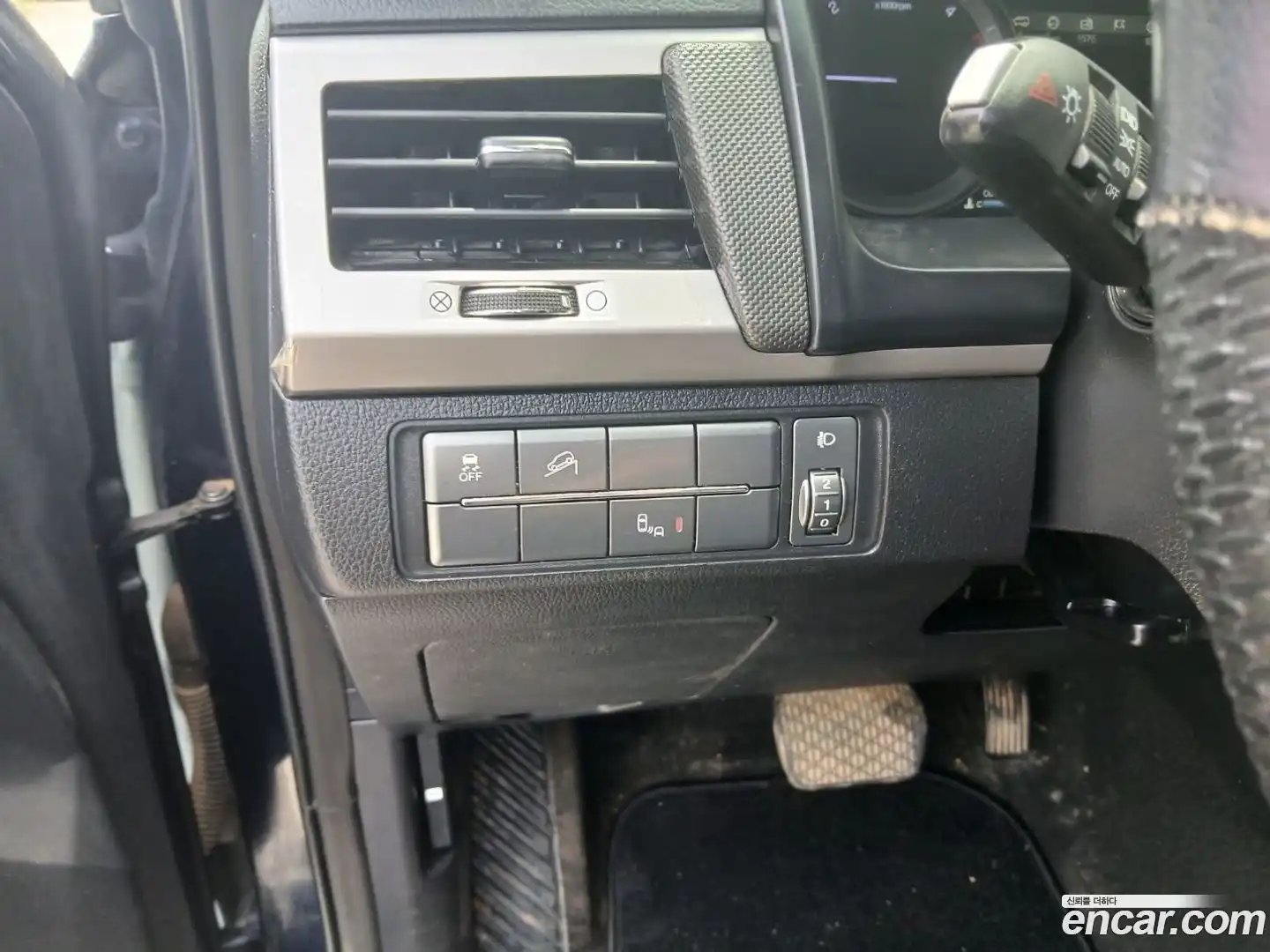 Rexton KG Mobility 2018.4-INNER-010