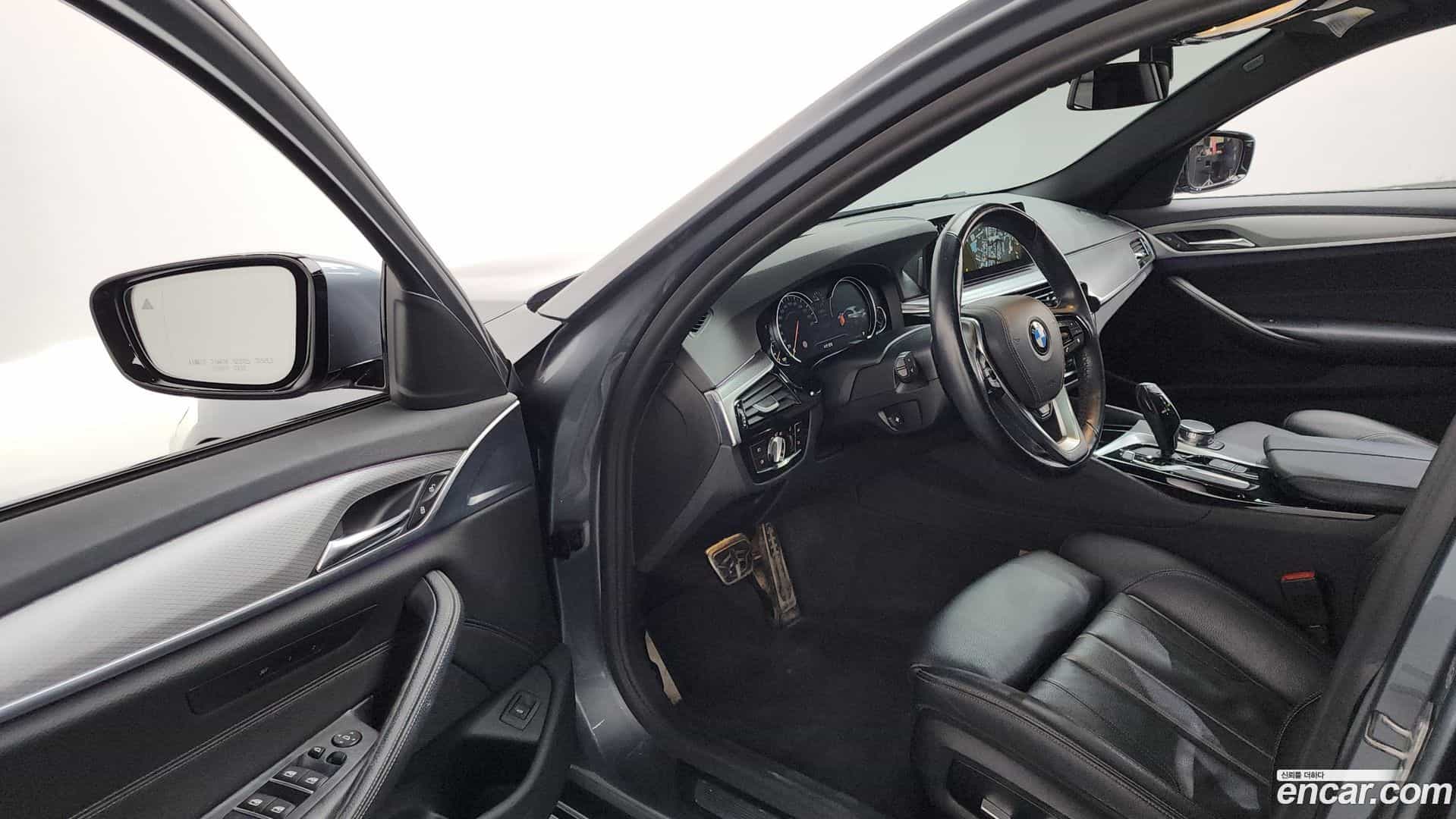 5-Series BMW 2017.1-INNER-010