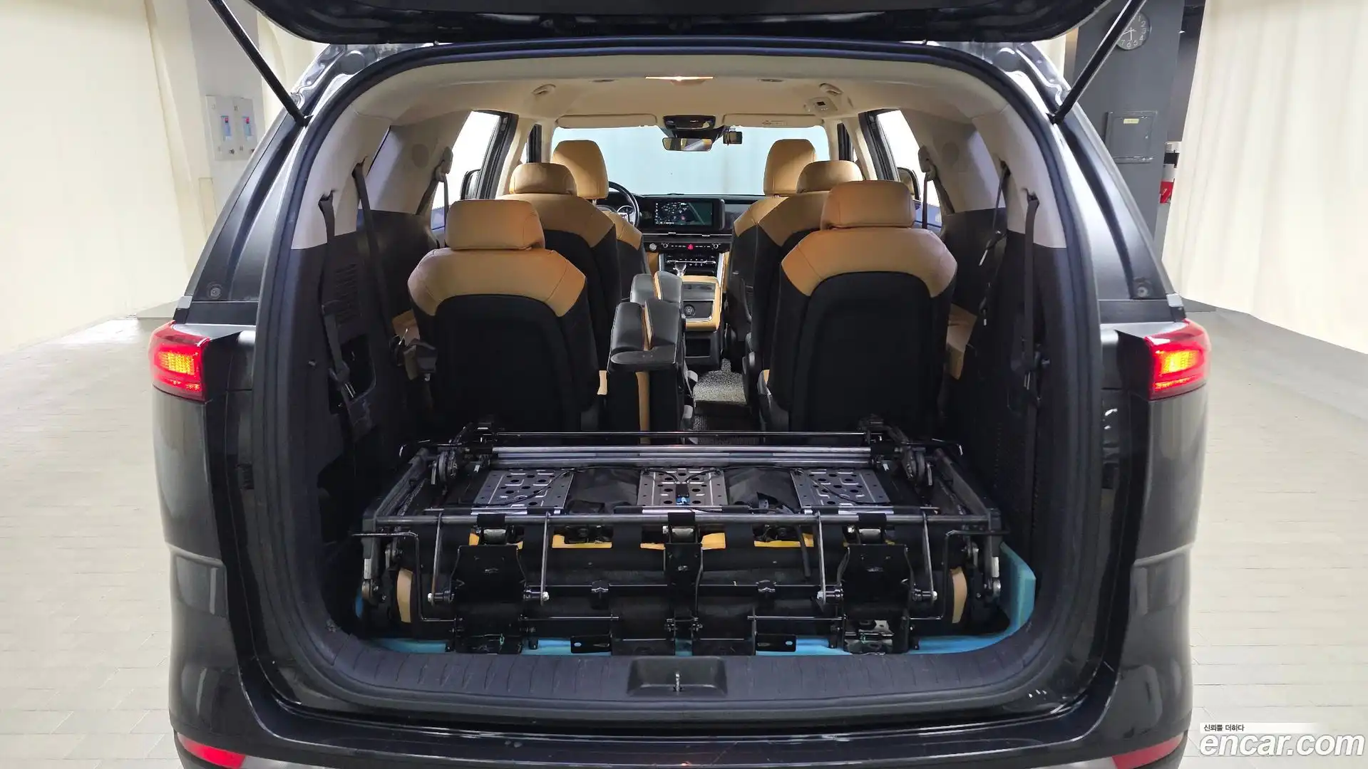 Canival Kia 2021.5-OPTION-024