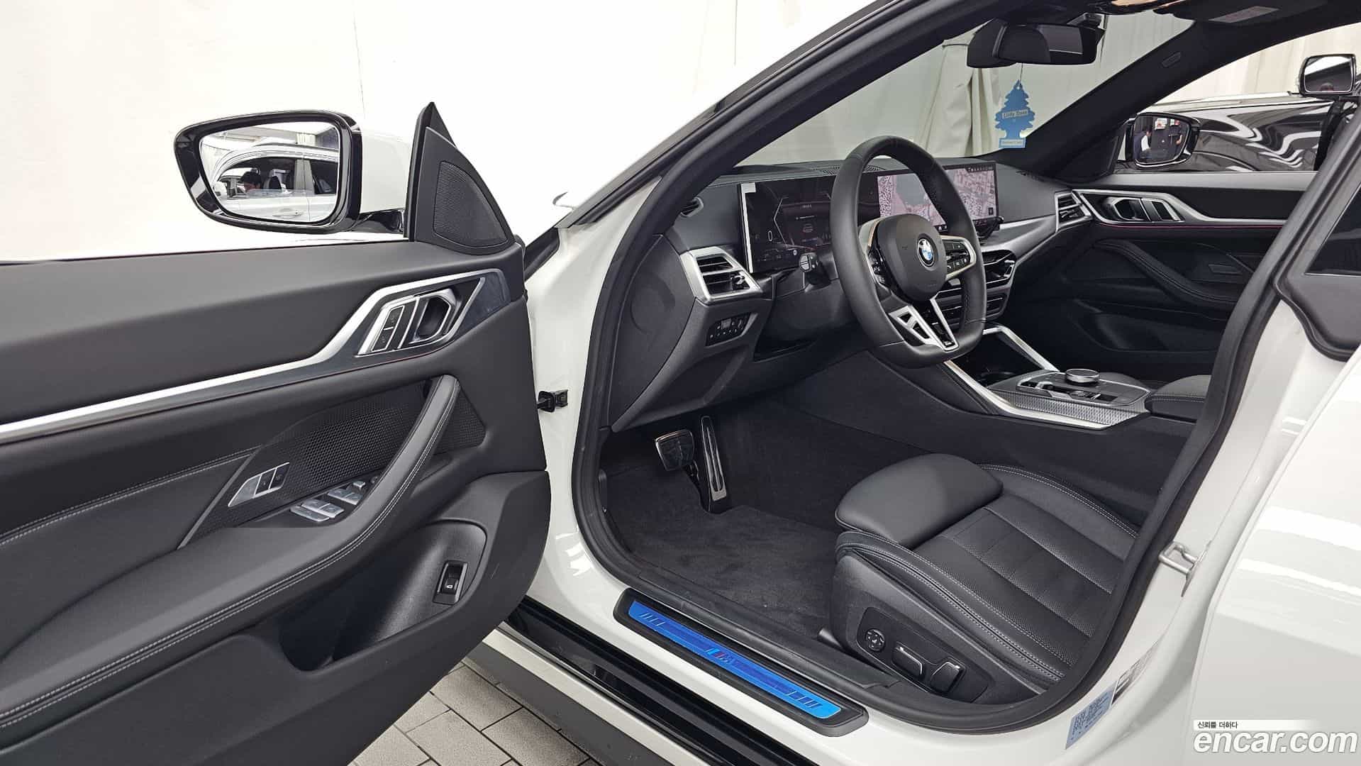 4-Series BMW 2025.7-INNER-010